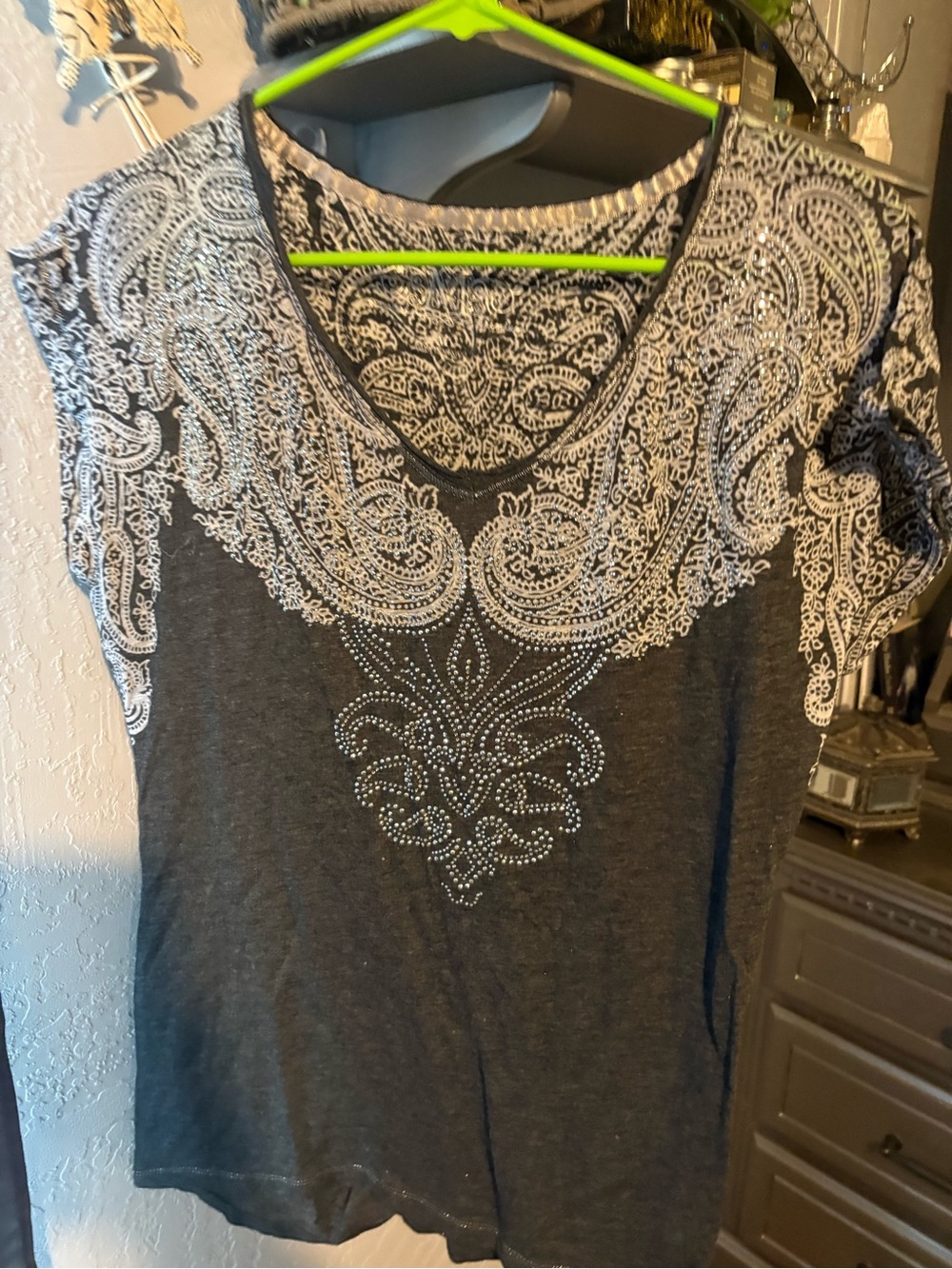 Women’s Size Medium Shirt